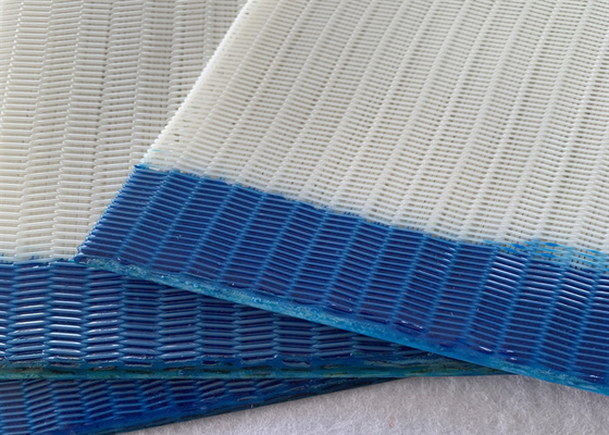 Poliestere 100% Mesh Conveyor Belt 1.5-2.85 Kg/M2 per uso industriale e commerciale