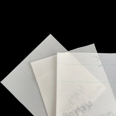 Tessuti di poliestere a maglia per macchine per la fabbricazione della carta