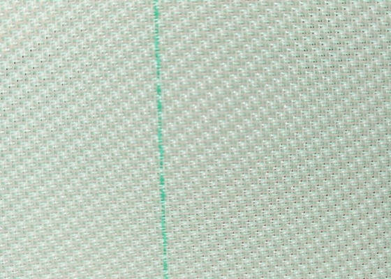 Il tessuto a tre strati formato da cintura a maglia in poliestere al 100% è adatto alle macchine per la carta ad alta velocità