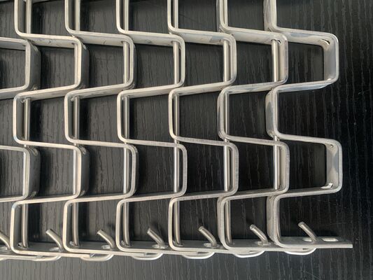 304 316L Acciaio inossidabile Flat Wire Mesh Belt Facile da pulire Per il lavaggio degli alimenti raffreddamento