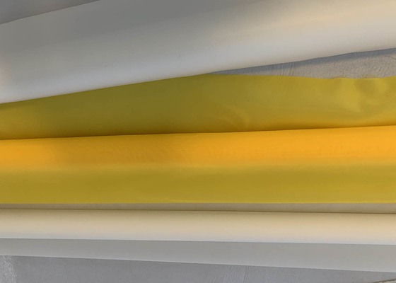 Colore giallo bianco di nylon della maglia 43t del rotolo 110 di 100% per stampa della maglietta